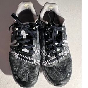 On Cloud X Running Shoes Men 8 Black White Grey 55.98634 Swiss Engineering